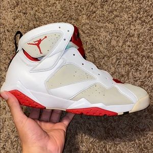 Air Jordan 7 “Hare”